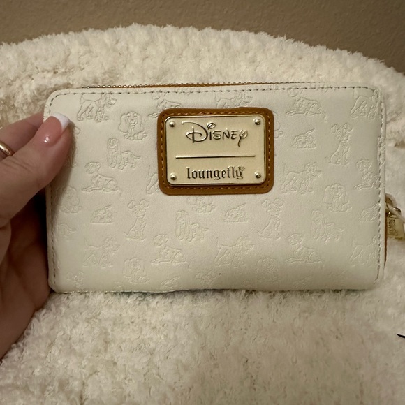 Loungefly I Heart Disney Dogs Doghouse Lenticular Wallet Brand NEW w/ Tags - Picture 4 of 5